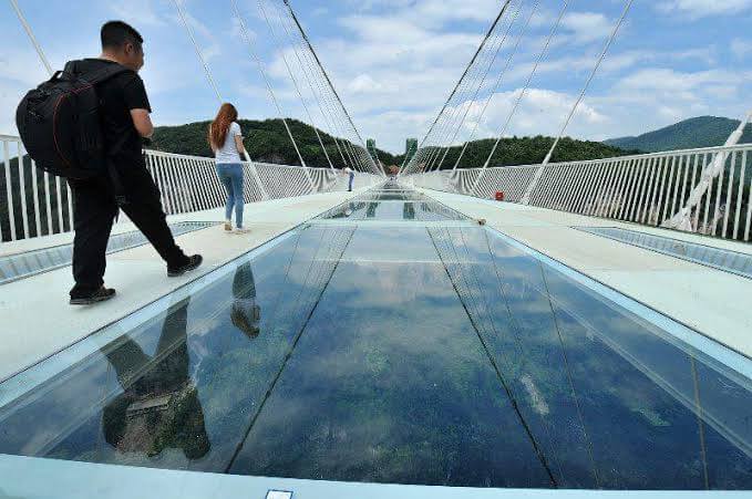 glass-bridge