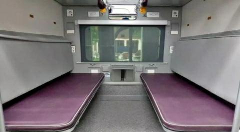 How-many-tons-of-AC-is-used-in-train-coaches